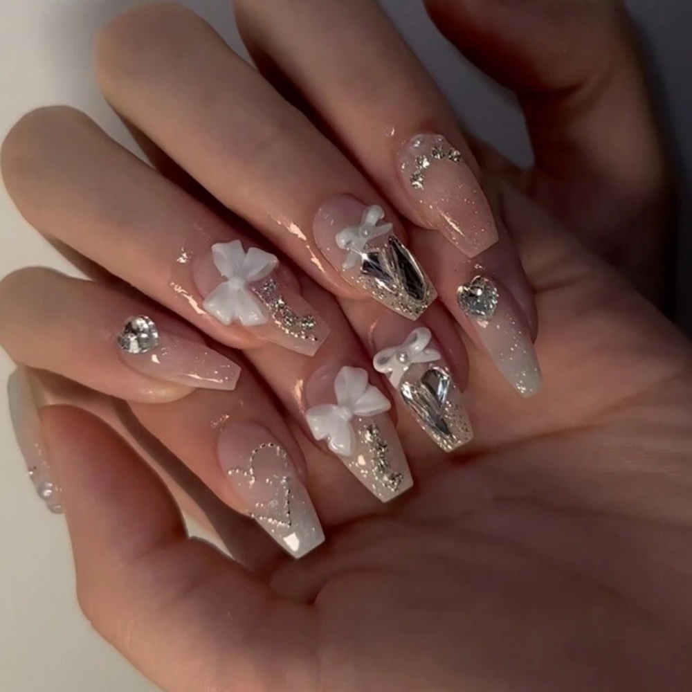 24pc Press On Nail Set from the Nail Bar 💅